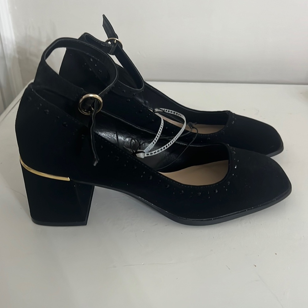 Black womans heels